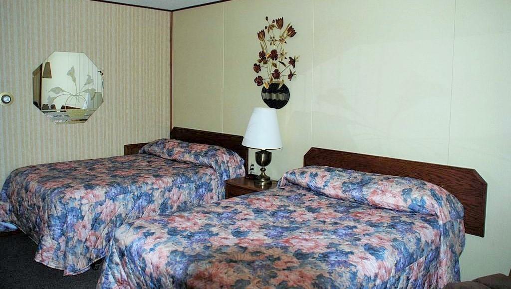 Budget Inn Long Prairie Room photo